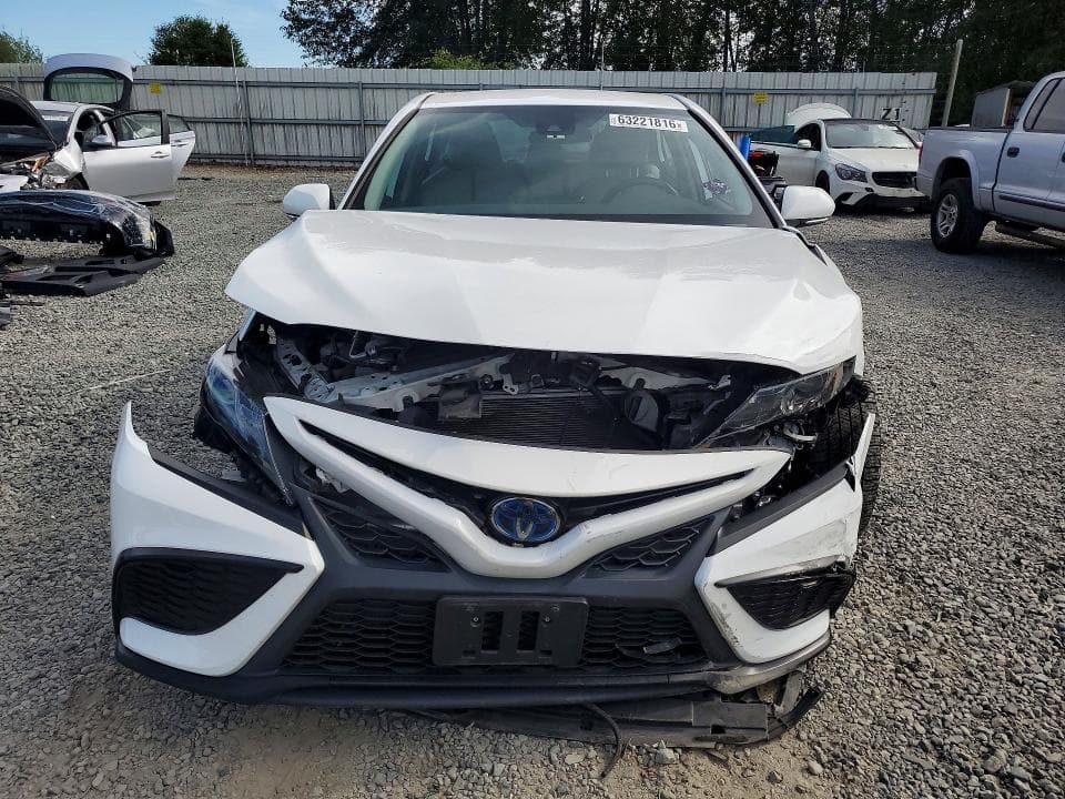 2022 TOYOTA CAMRY HYBRID SE 5