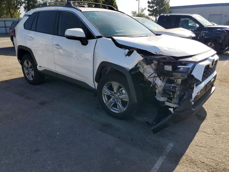 2025 TOYOTA RAV4 HYBRID XLE 4