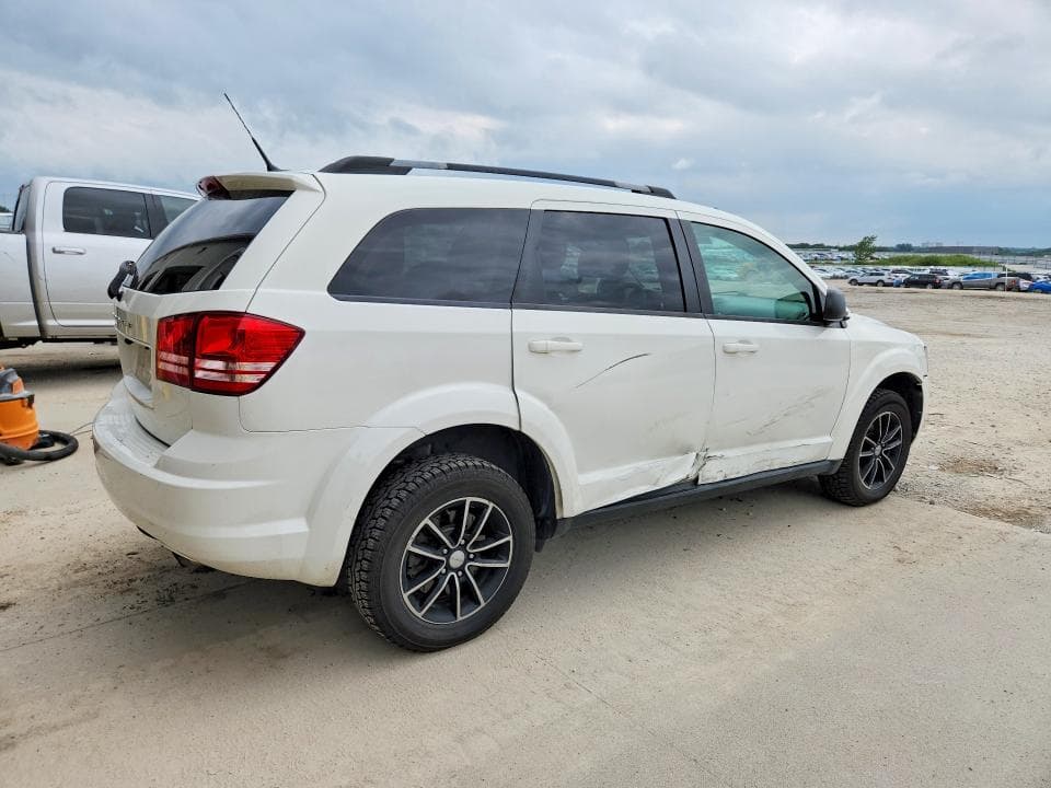 2017 DODGE JOURNEY SE 3