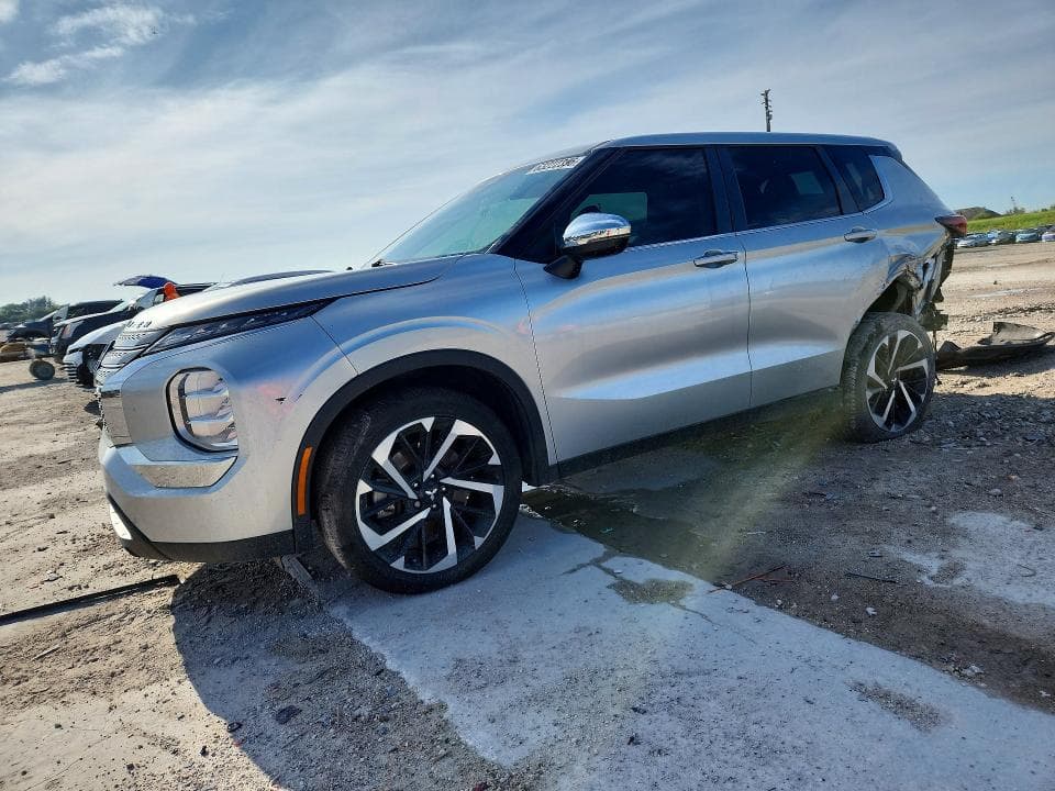 2022 MITSUBISHI OUTLANDER ES - 1