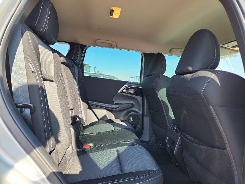 2022 MITSUBISHI OUTLANDER ES 11
