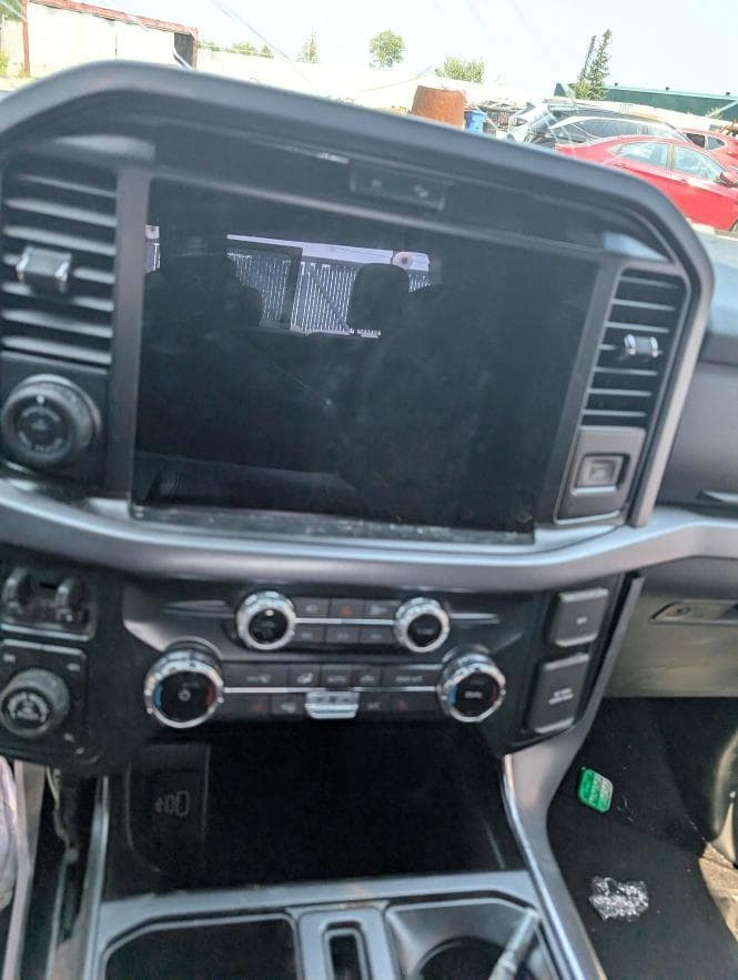 2025 FORD F150 XLT 8