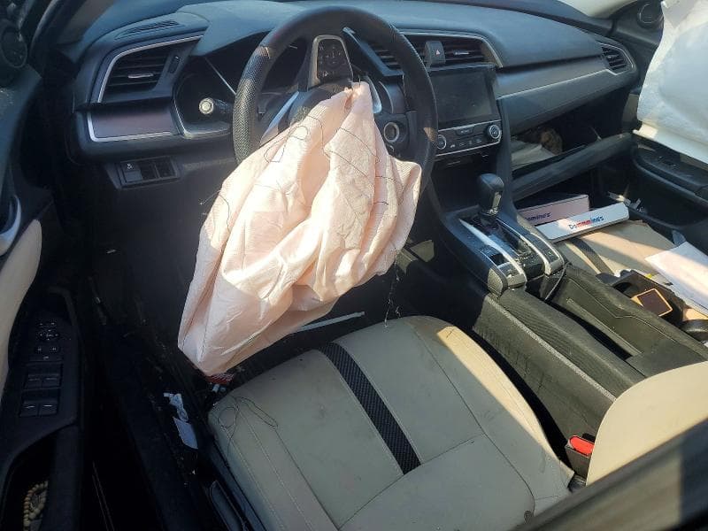 2018 HONDA CIVIC EX 8