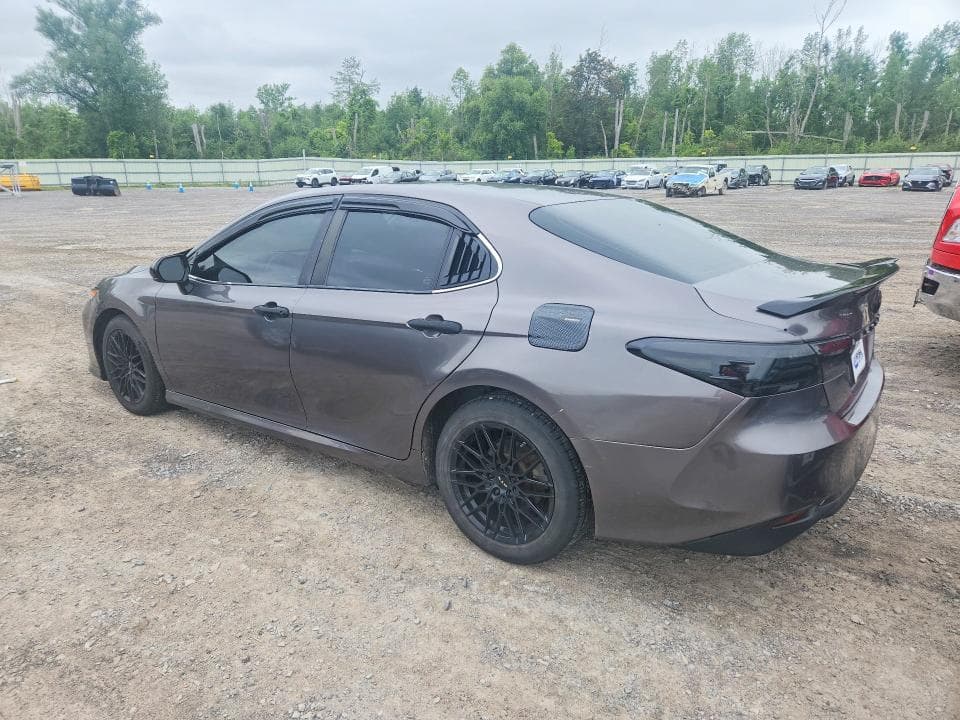 2018 TOYOTA CAMRY LE 2