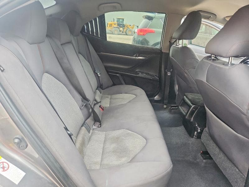 2018 TOYOTA CAMRY LE 10