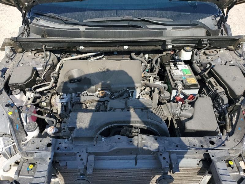2019 TOYOTA RAV4 LE 12