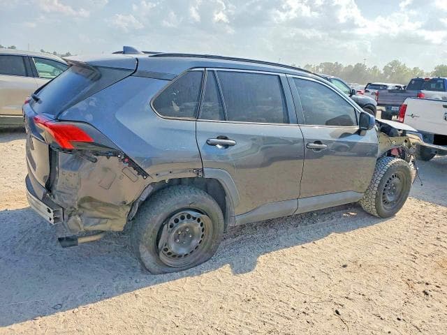 2019 TOYOTA RAV4 LE 3