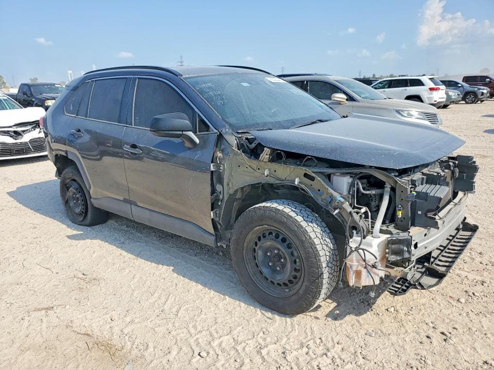 2019 TOYOTA RAV4 LE 4