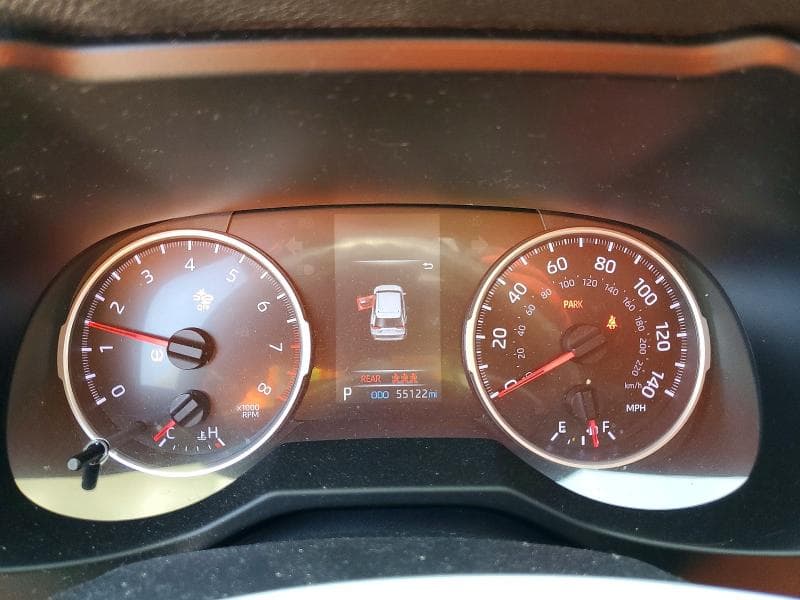 2019 TOYOTA RAV4 LE 9