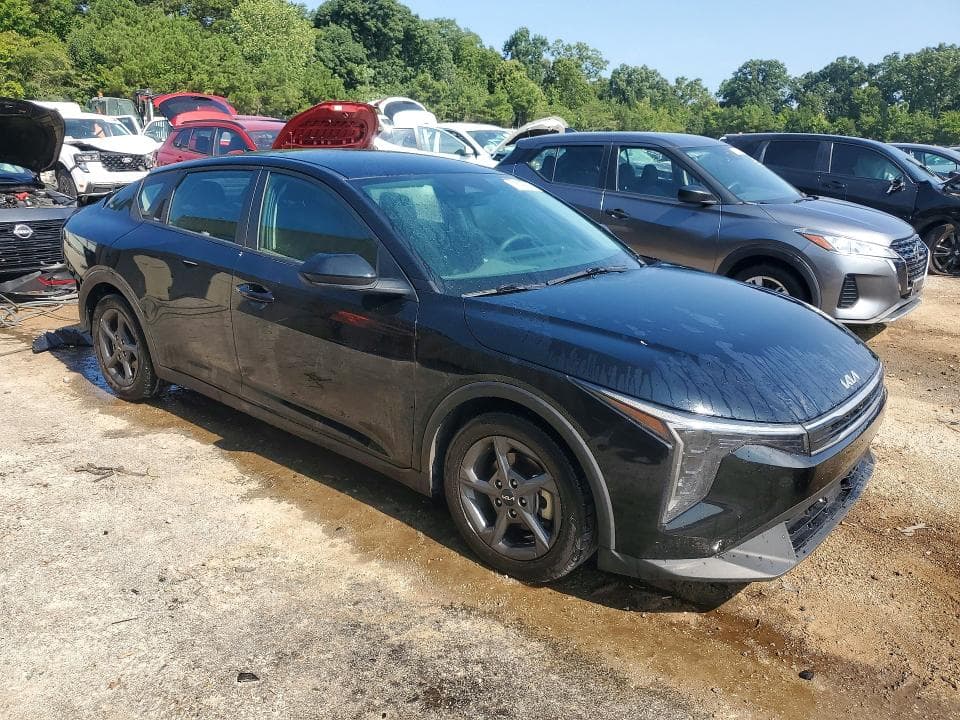 2025 KIA K4 LXS 4