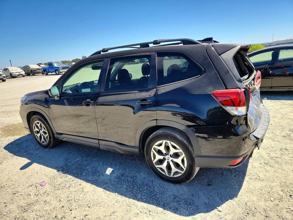 2021 SUBARU FORESTER PREMIUM 2