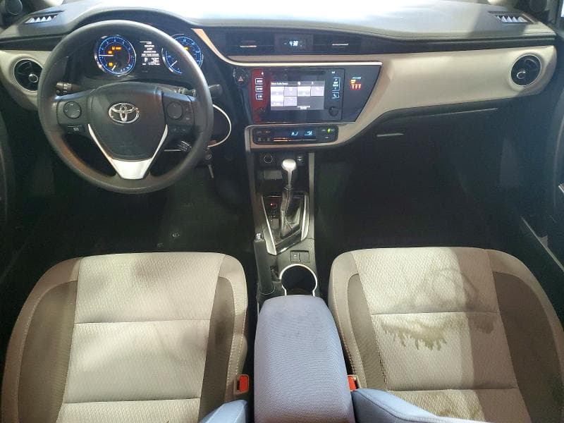 2018 TOYOTA COROLLA LE 8