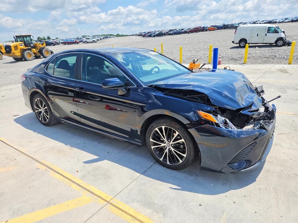 2020 TOYOTA CAMRY 4