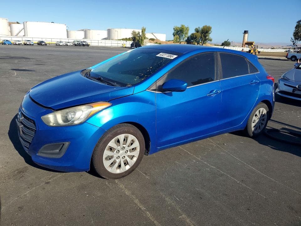 2017 HYUNDAI ELANTRA GT BASE - 1