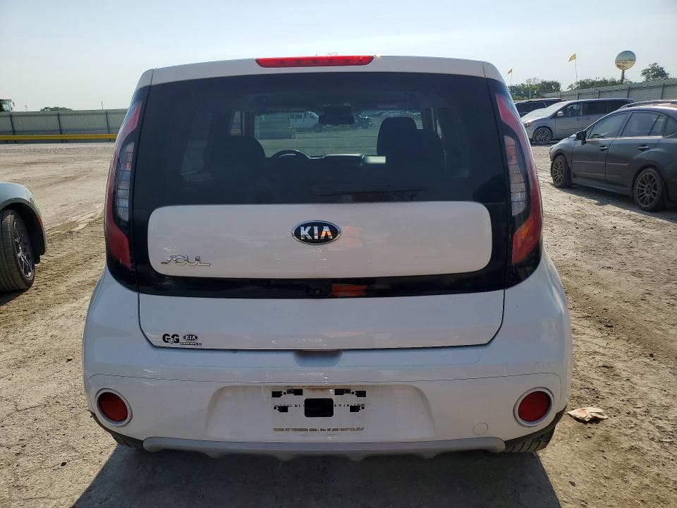 2019 KIA SOUL + 6