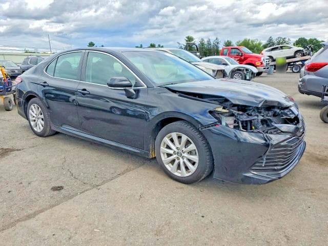 2019 TOYOTA CAMRY LE 4