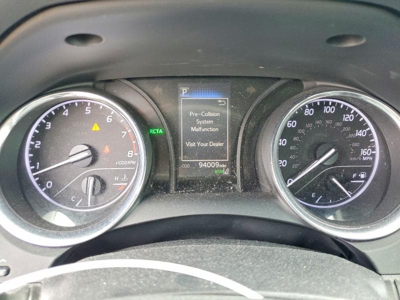 2019 TOYOTA CAMRY LE 9
