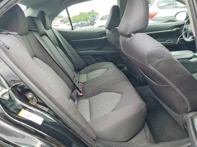 2019 TOYOTA CAMRY LE 10