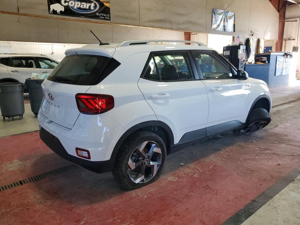 2025 HYUNDAI VENUE SEL 3