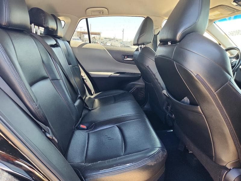2022 TOYOTA VENZA LE 11