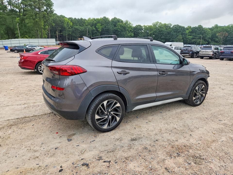 2020 HYUNDAI TUCSON SPORT 3