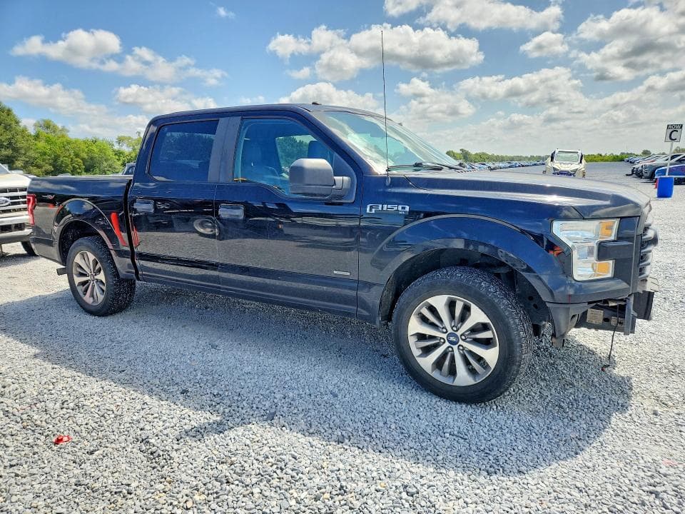 2017 FORD F150 SUPERCREW 4