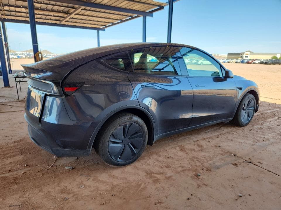 2026 TESLA MODEL Y 3