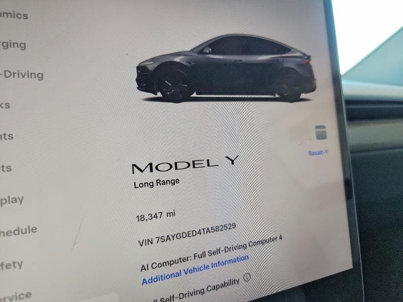 2026 TESLA MODEL Y 9