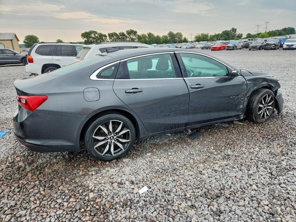 2017 CHEVROLET MALIBU LT 3