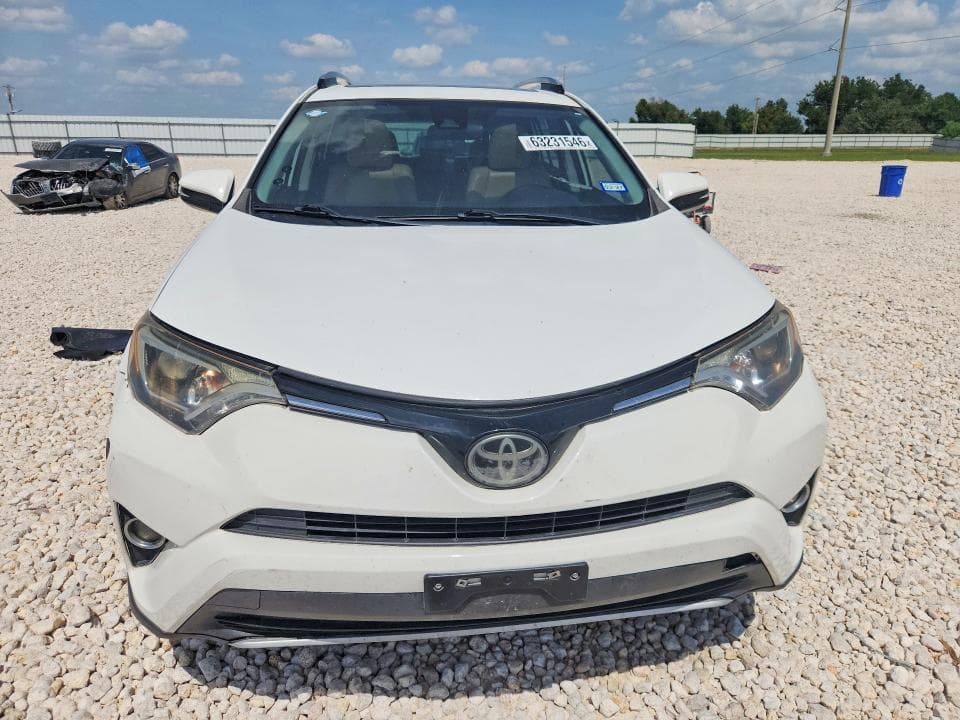 2017 TOYOTA RAV4 XLE 5