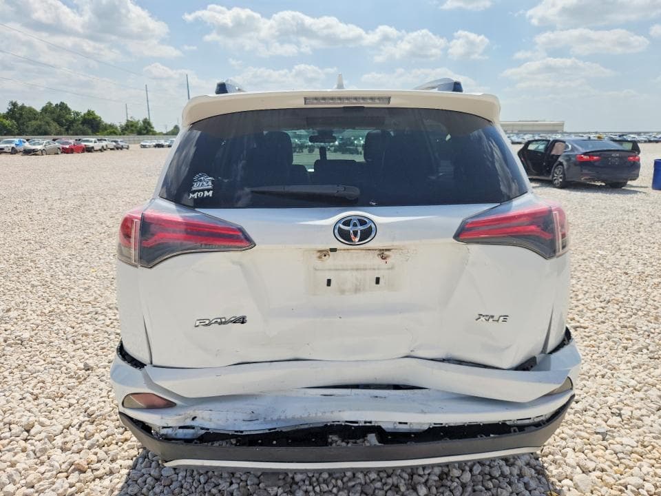 2017 TOYOTA RAV4 XLE 6