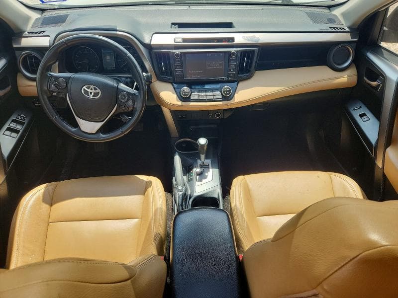 2017 TOYOTA RAV4 XLE 8