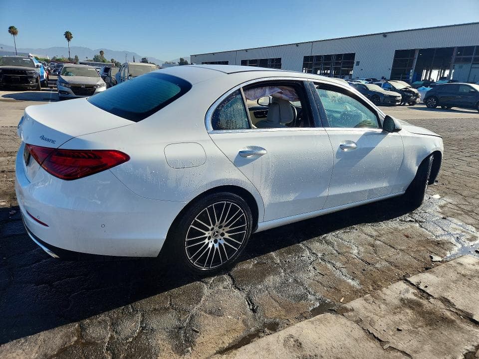 2025 MERCEDES-BENZ C 300 4MATIC 3