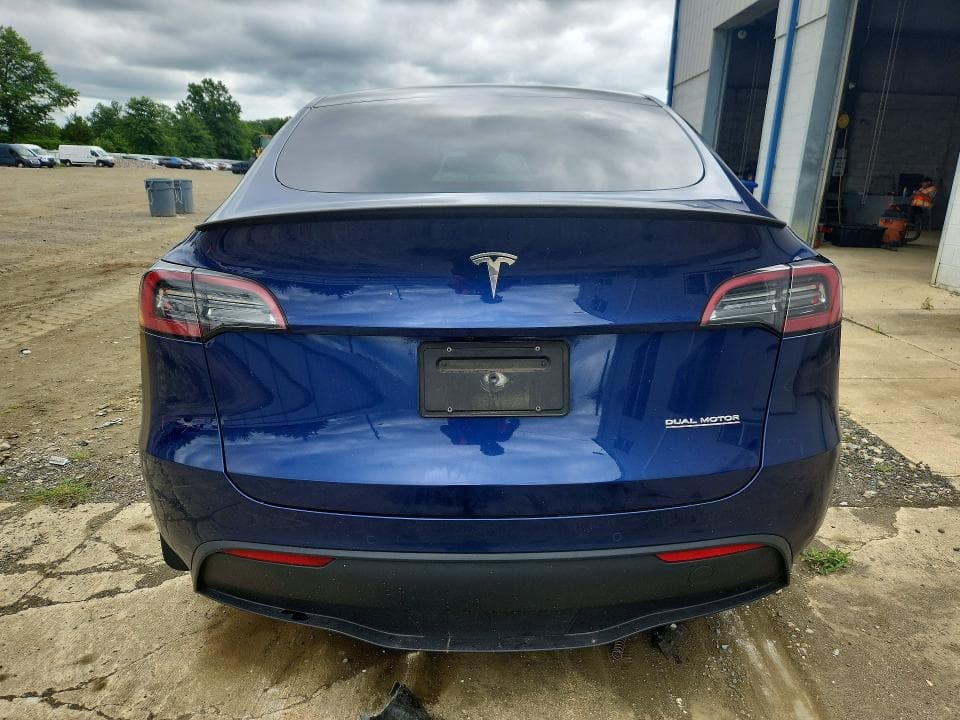 2022 TESLA MODEL Y 6