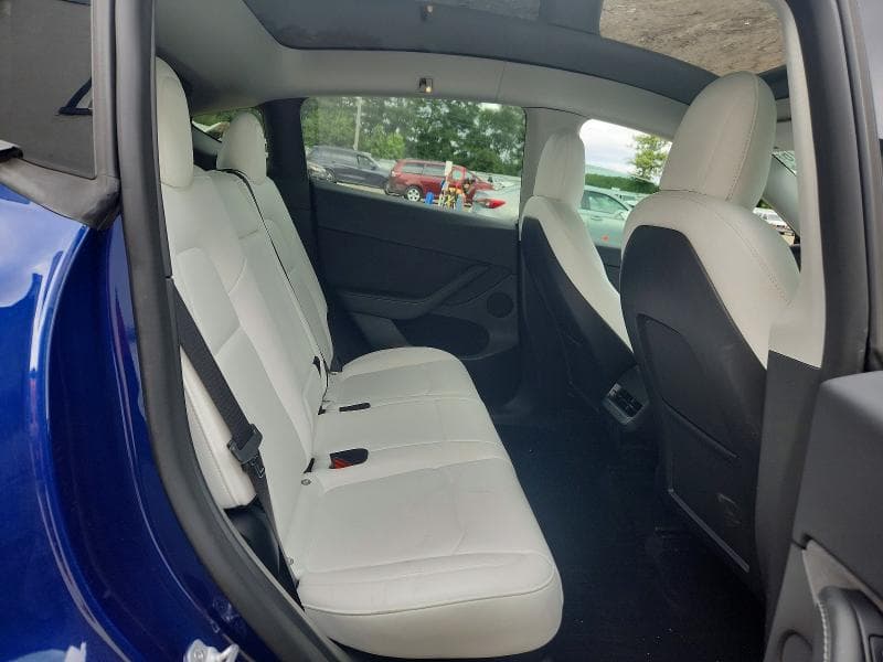 2022 TESLA MODEL Y 10