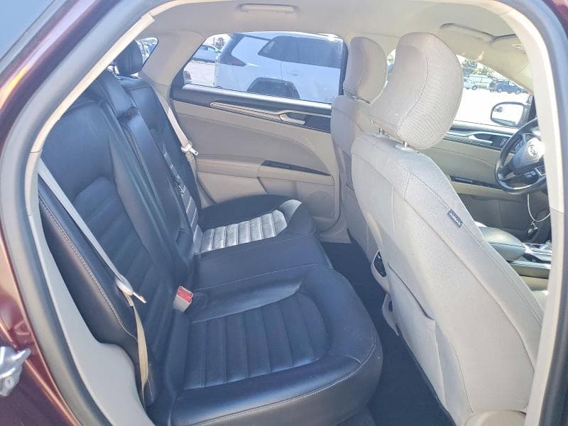 2017 FORD FUSION SE 10