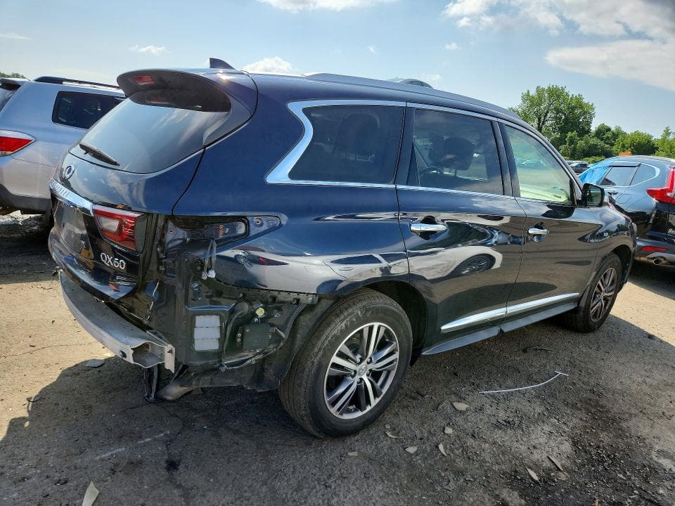 2019 INFINITI QX60 LUXE 3