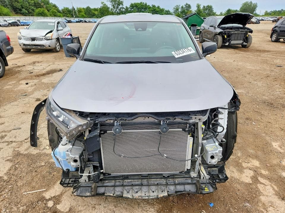 2022 TOYOTA RAV4 LE 5