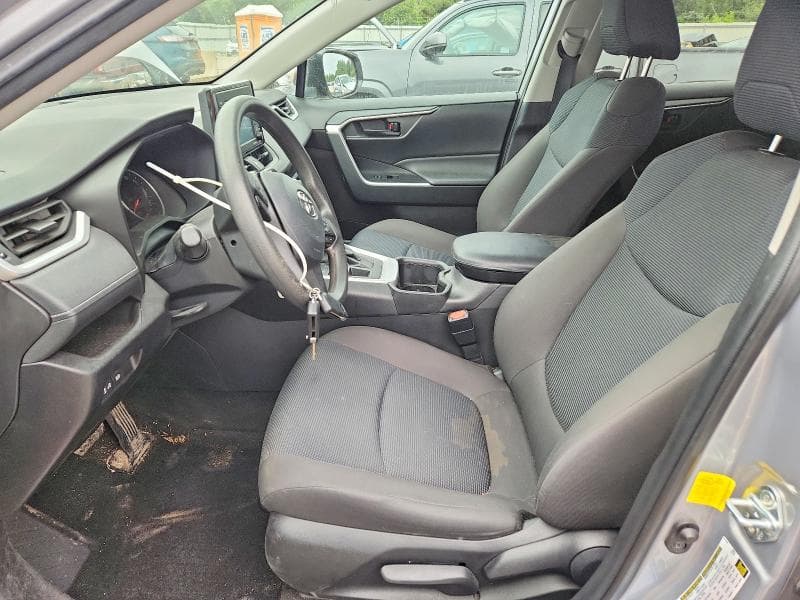 2022 TOYOTA RAV4 LE 7