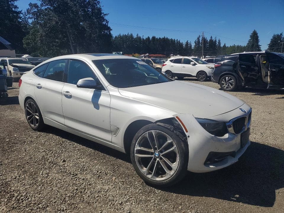 2017 BMW 330 XIGT 4