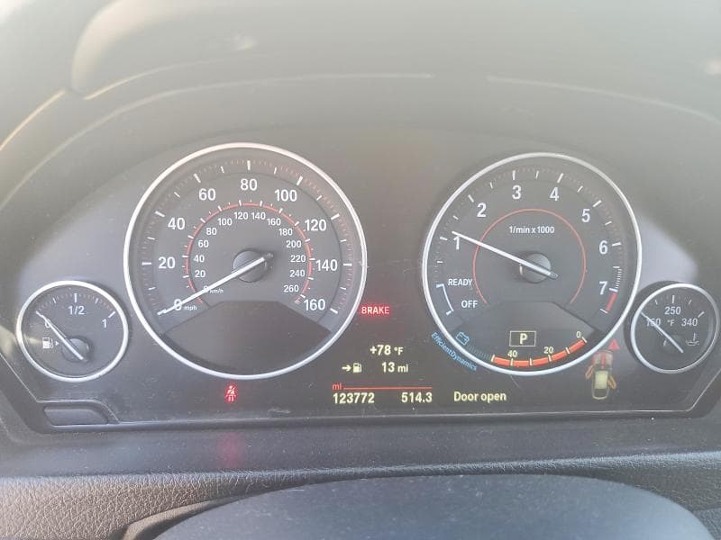 2017 BMW 330 XIGT 9