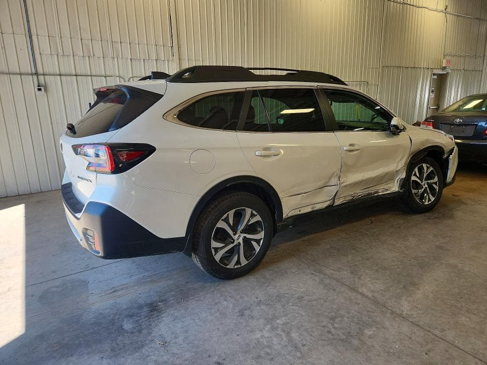 2020 SUBARU OUTBACK LIMITED 3