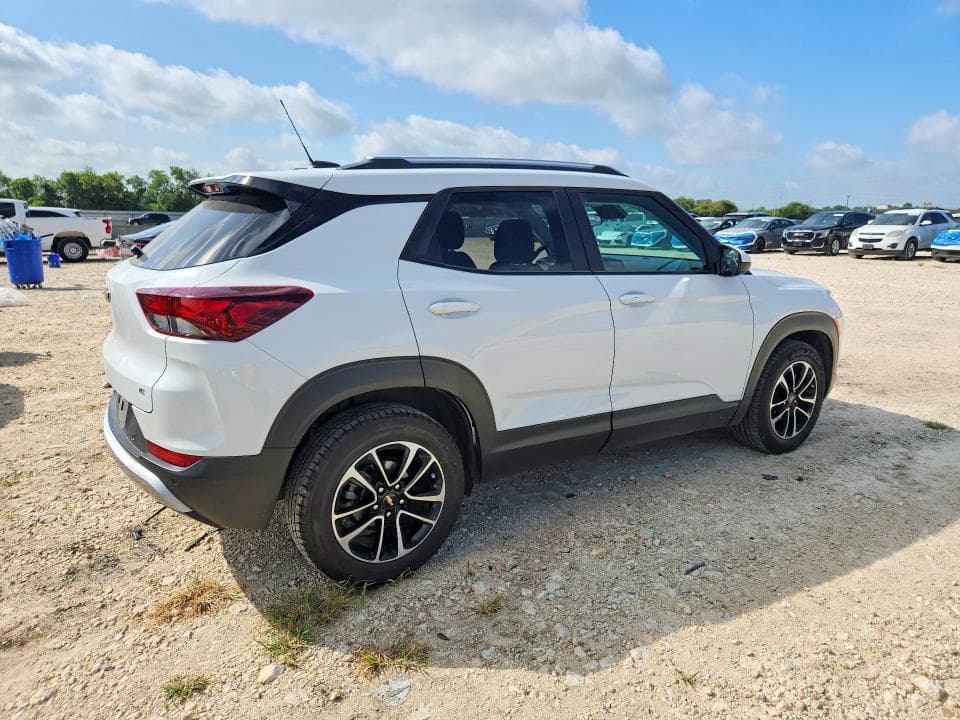 2024 CHEVROLET TRAILBLAZER LT 3