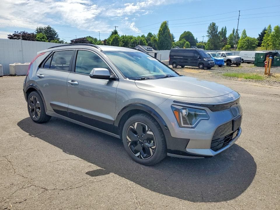 2023 KIA NIRO WIND 4