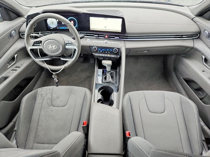 2025 HYUNDAI ELANTRA SEL 8