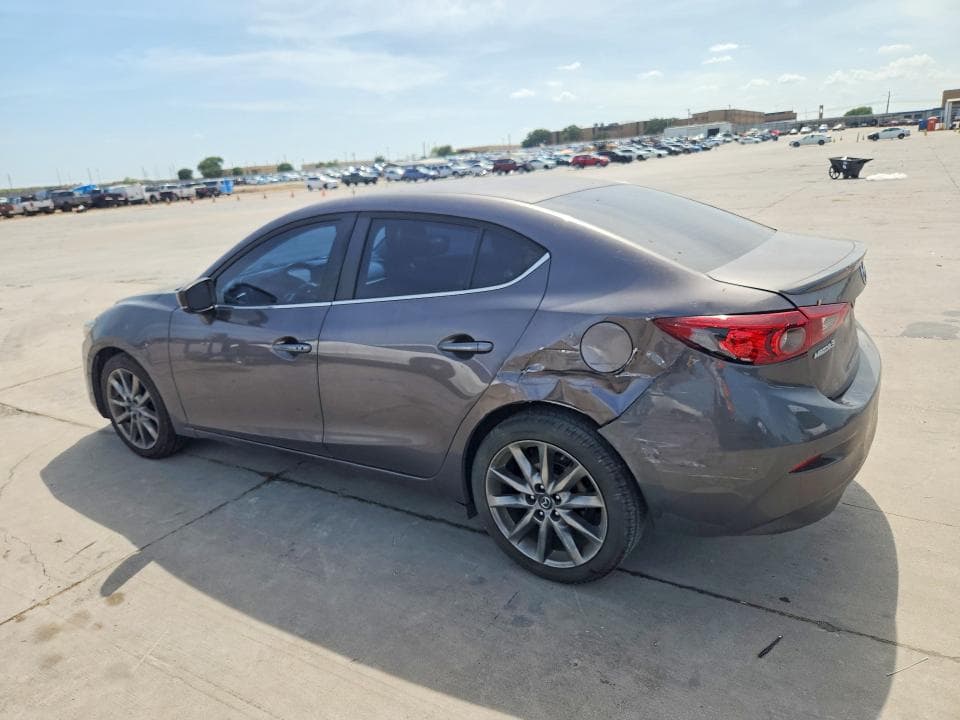 2018 MAZDA 3 TOURING 2