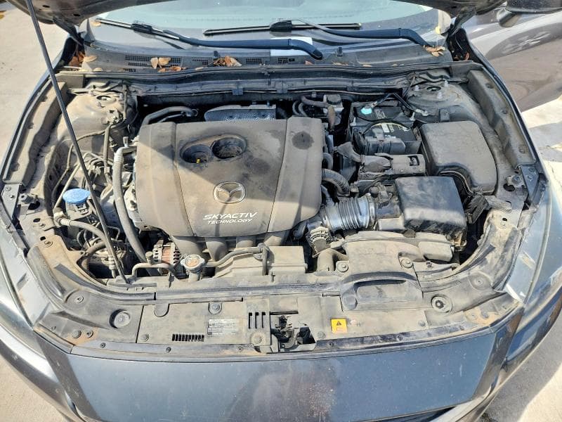 2018 MAZDA 3 TOURING 11