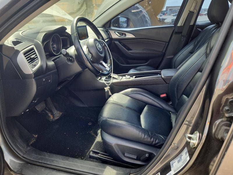 2018 MAZDA 3 TOURING 7