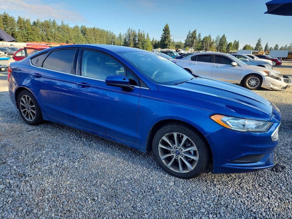 2017 FORD FUSION SE 4