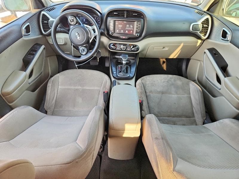 2020 KIA SOUL LX 8